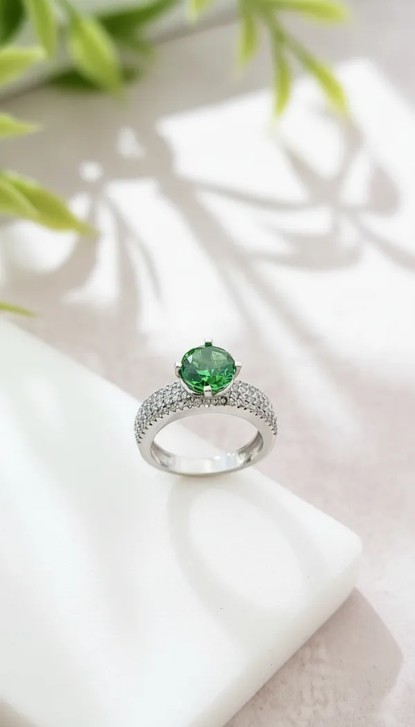 Emerald_Isle_Sparkle_Ring