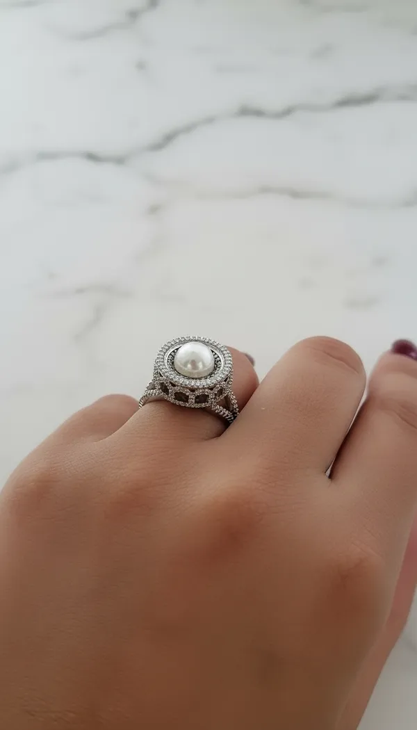 The_Grand_Pearl_Halo_Statement_Ring