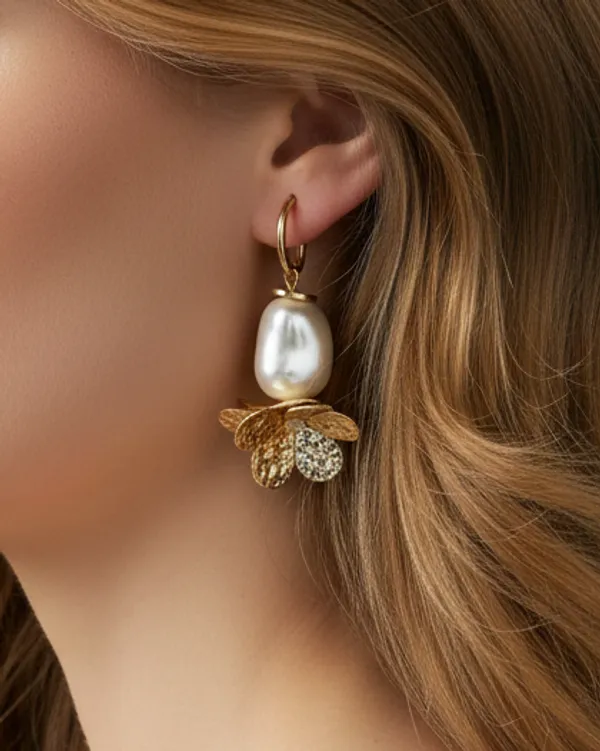 Floral_Baroque_Pearl_Drop_Earrings