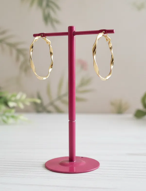 Sculptural_Twisted_Gold_Hoops