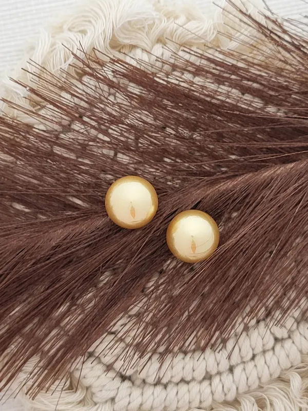 Golden_Pearl_Studs