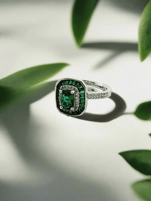 Exquisite_Great_Gatsby_Inspired_Ruby_Cocktail_Ring
