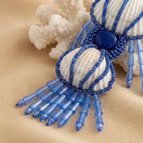 Seashell_And_Beaded_Dangle_Earrings_With_Crystal_Drops