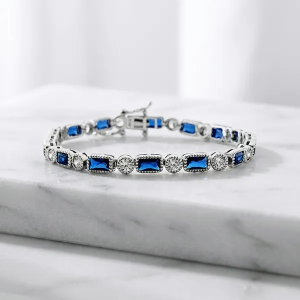 Adorable_Delicate_Crystal_Studded_Bracelet