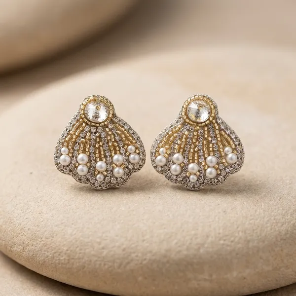 Seashell_Beaded_Stud_Earrings_With_Pearls_And_Crystal_Accents