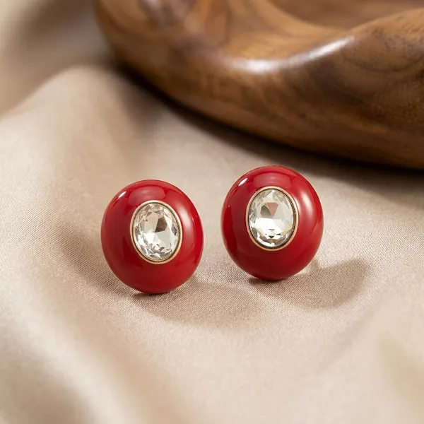 Sparkel_Chic_Crystal_Encrusted_Stud