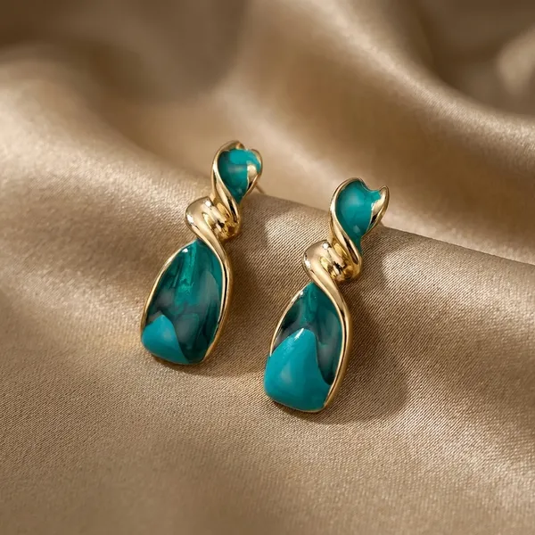 Sculptural_Enamel_Twist_Earrings