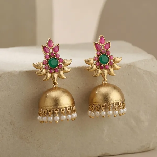 Traditional_Earrings_In_Gold_Finish