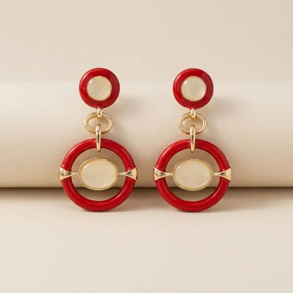 Gold_Geometric_Drop_Earrings