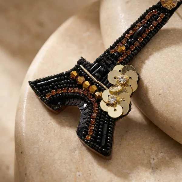 Eiffel_Tower_Beaded_And_Embellished_Earrings
