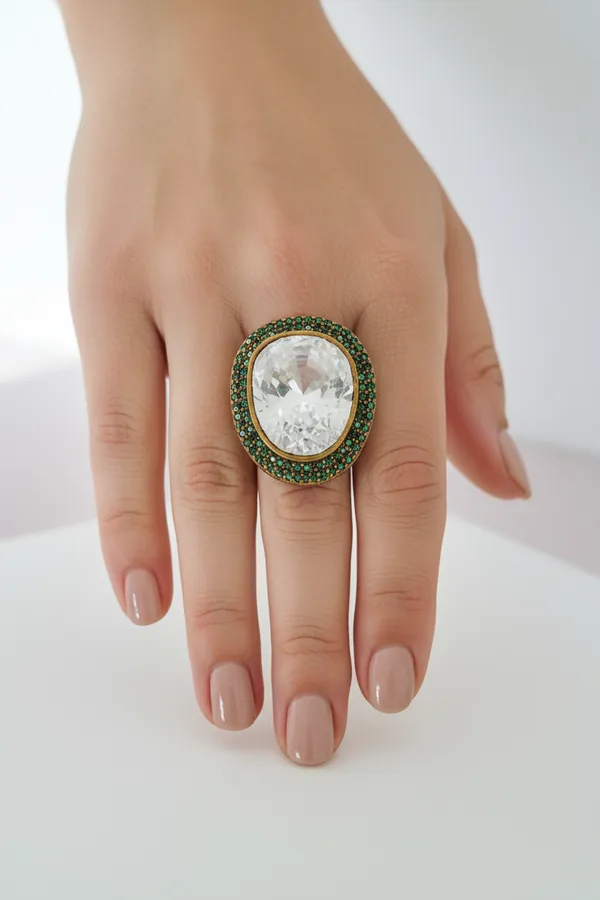 Emerald_Green_Accented_Clear_Stone_Ring