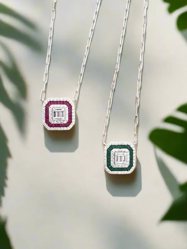 Timeless_Grace_Pendant_Necklace