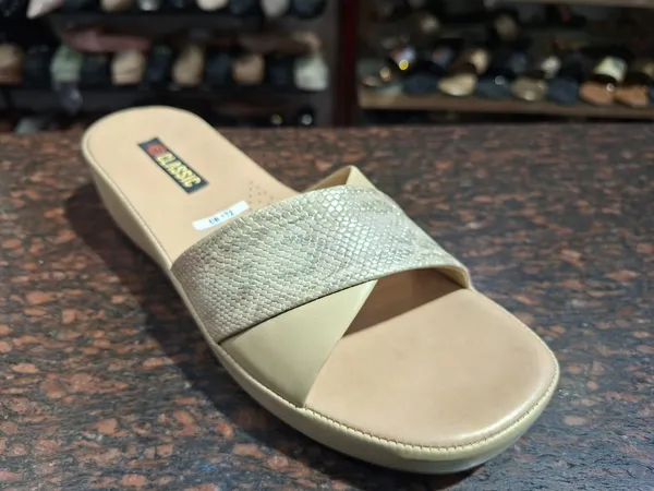 Women's_Comfort_Slide_Sandals_with_Textured_Strap