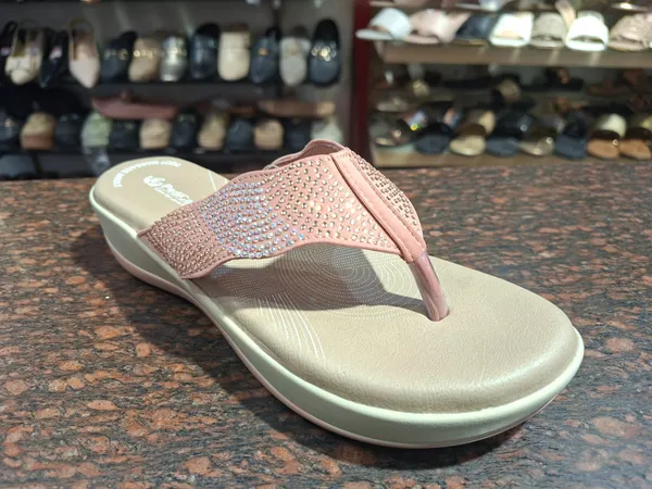 Women's_Sparkle_Flip-Flop_Sandals_-_Beige_&_Rose_Gold