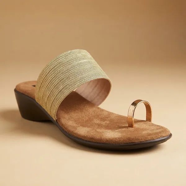 Elegant_Golden_Toe_Ring_Sandal_with_Pleated_Strap