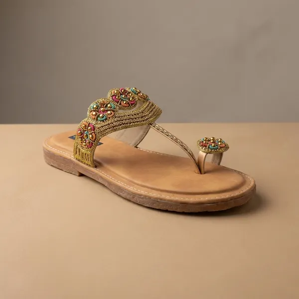 Golden_Embellished_Kolhapuri_Sandal