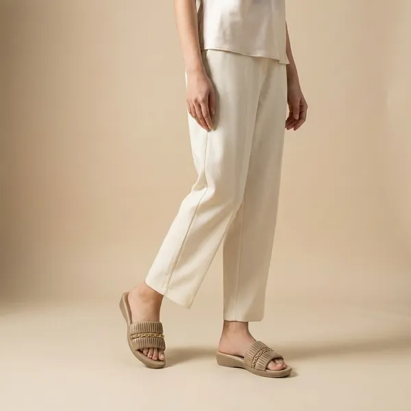 Women's_Casual_Striped_Flat_Sandals_with_Gold-Tone_Chain_Detail
