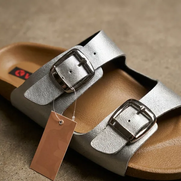 Stylish_Silver_Dual-Strap_Buckle_Sandals