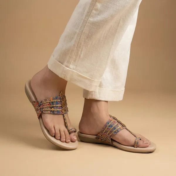 Embellished_Multicolor_Toe_Ring_Sandal_with_Antique_Gold_Design