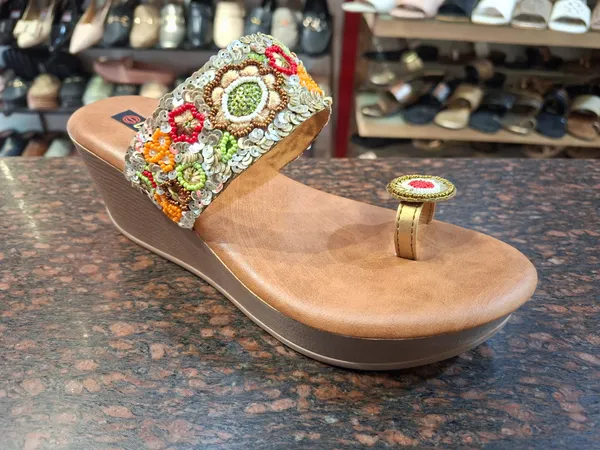 Embellished_Wedge_Sandal_with_Floral_Design