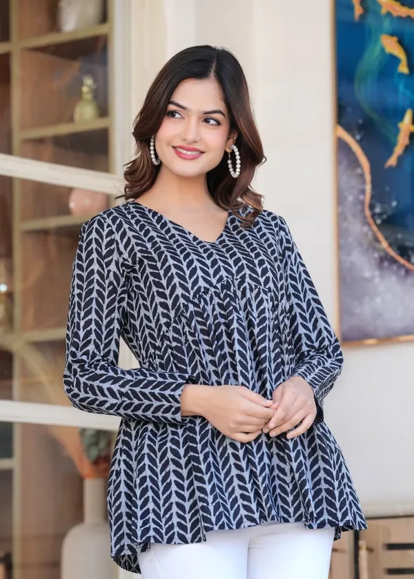 Navy_Blue_Chevron_Printed_Long_Sleeve_Tunic_Top_For_Women