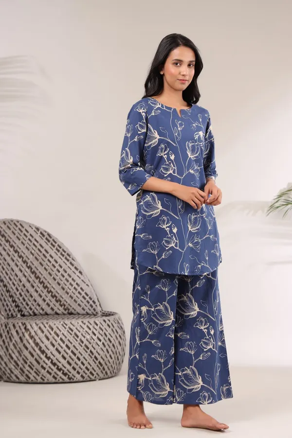 Navy_Blue_Floral_Print_Night_Suit_Set_For_Women
