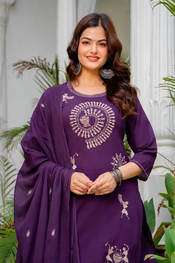 Purple_Embroidered_Ethnic_Kurta_Set_with_Dupatta_for_Women