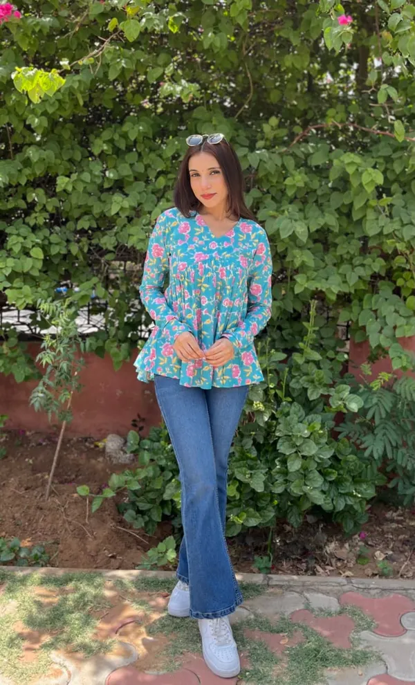 Turquoise_Blue_Floral_Printed_Cotton_Gathered_Top_For_Women