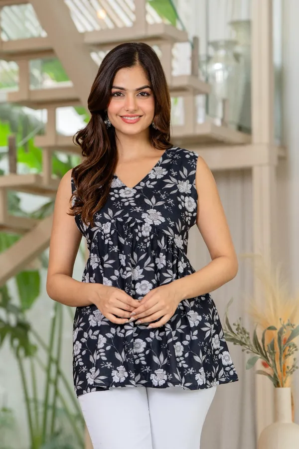 Black_Floral_Sleeveless_Tunic_Top_For_Women