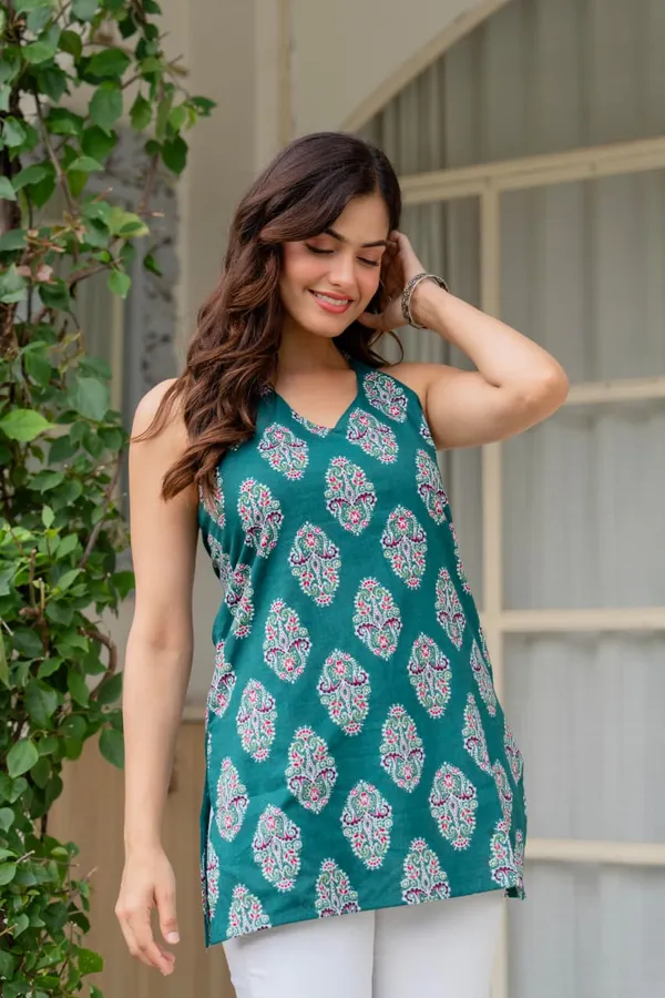 Teal_Green_Printed_Sleeveless_Tunic_Top_For_Women
