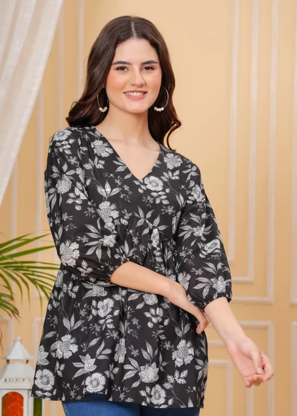Black_Floral_Print_V_Neck_Top_With_Gathered_Waist