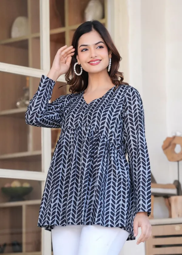 Navy_Blue_Chevron_Printed_Long_Sleeve_Tunic_Top_For_Women