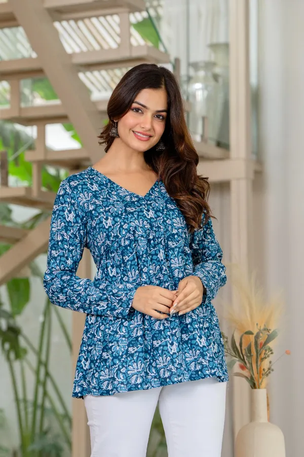 Womens_Blue_Floral_Print_Long_Sleeve_Top