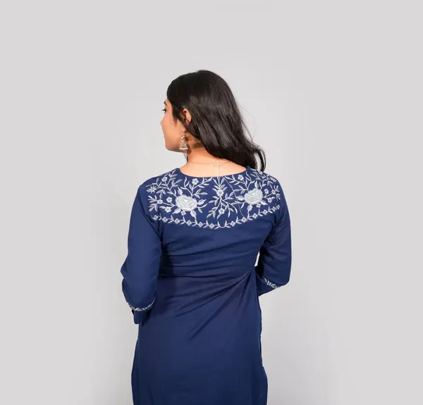 Navy_Blue_Embroidered_Long_Kurta_With_Pockets