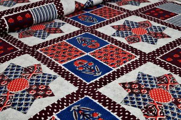 Multicolour_Cotton__Bedsheet_For_Home_And_Decor_100_X_108_Inch
