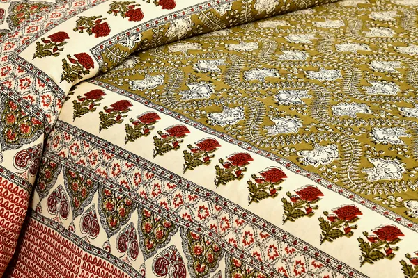 Multicolour_Cotton__Bedsheet_For_Home_And_Decor_100_X_108_Inch