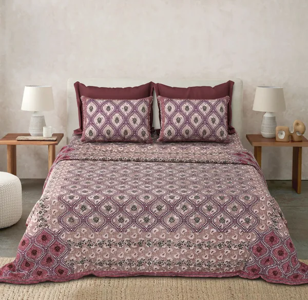 Purple_Cotton__Bedsheet_For_Home_And_Decor_100_X_108_Inch
