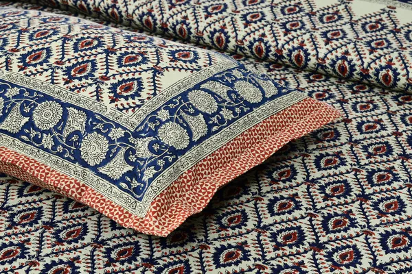 Multicolour_Cotton__Bedsheet_For_Home_And_Decor_100_X_108_Inch