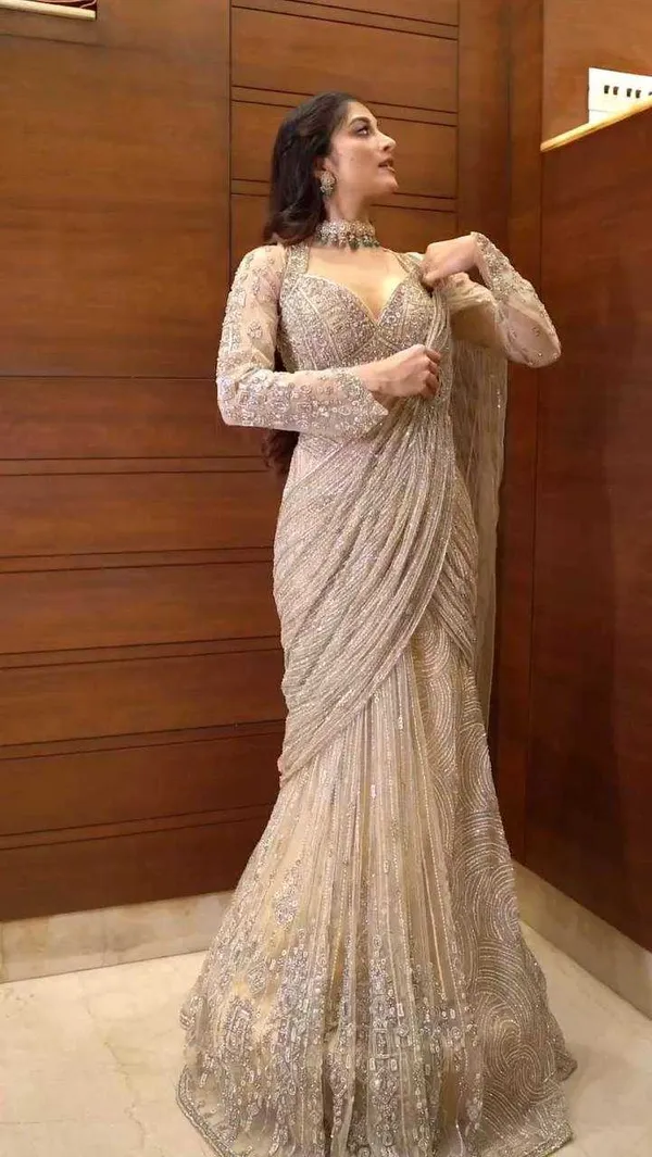 Elegant_Beige_Embroidered_Lehenga_Choli_Set_With_Dupatta