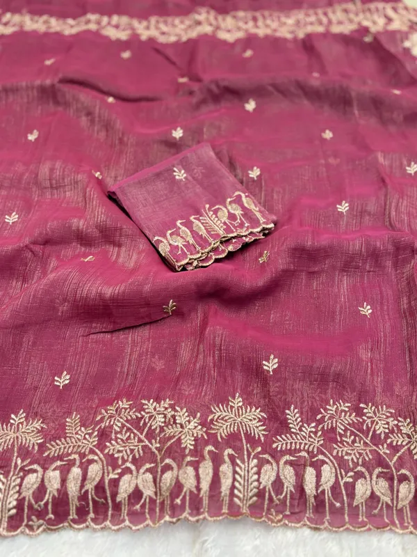 Magenta_Embroidered_Saree_With_Blouse_Piece