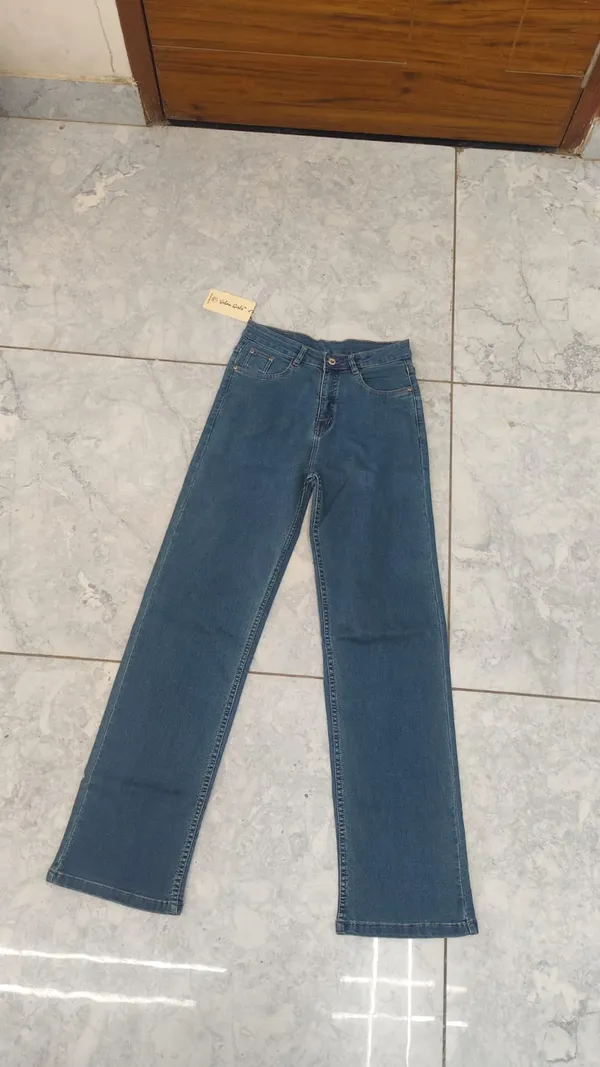 Womens_Blue_Flared_Denim_Jeans