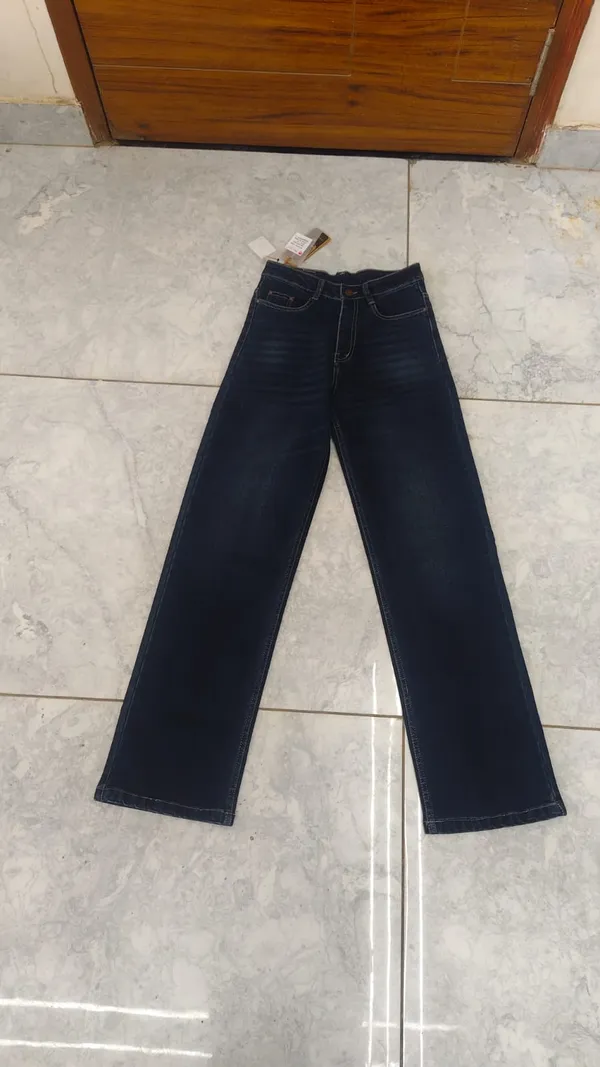 Womens_Dark_Blue_Straight_Fit_Denim_Jeans