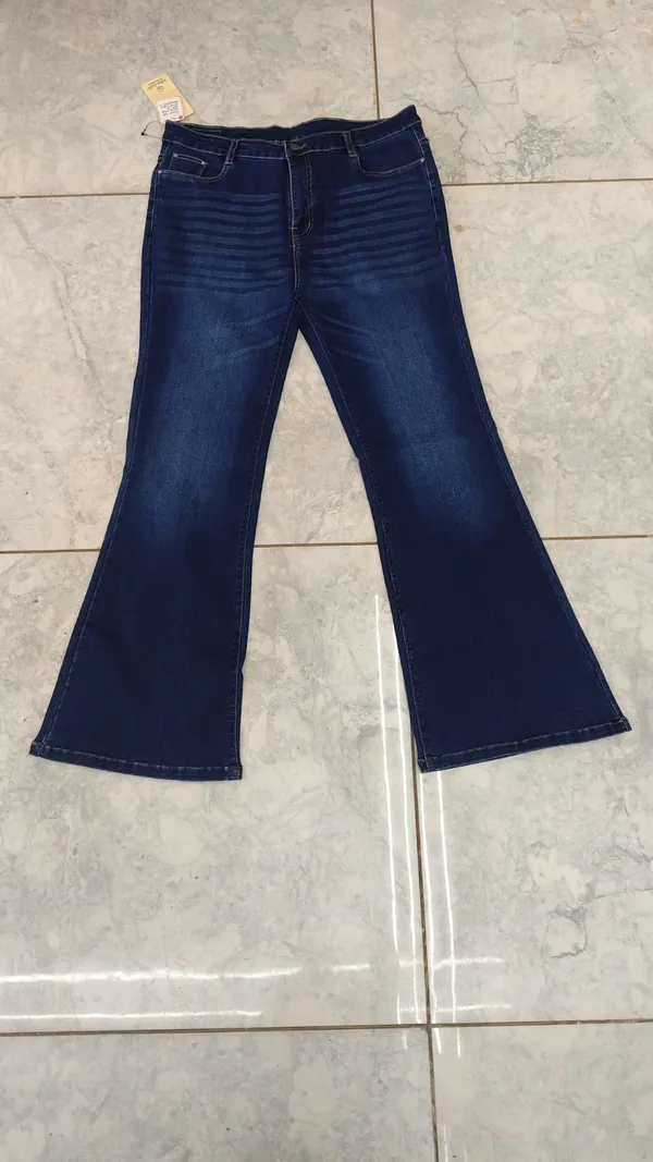 Womens_Dark_Blue_Flared_Denim_Jeans