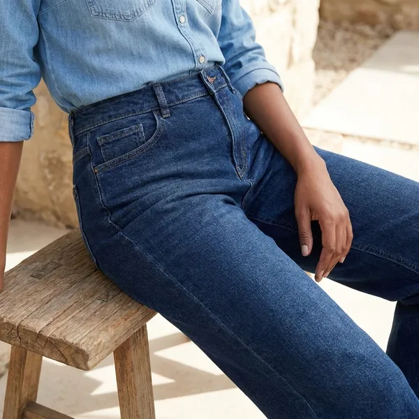 Womens_Dark_Blue_Denim_Jeans