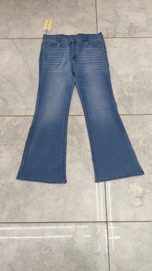 Womens_Blue_Flared_Denim_Jeans