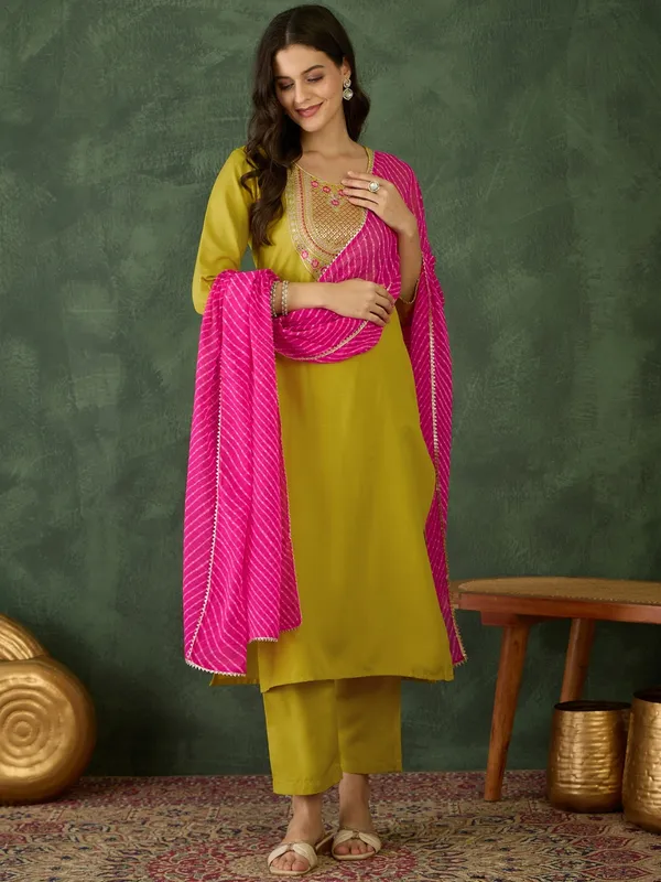 Liril_Suit_Set__Yellow_Kurta_with_Pink