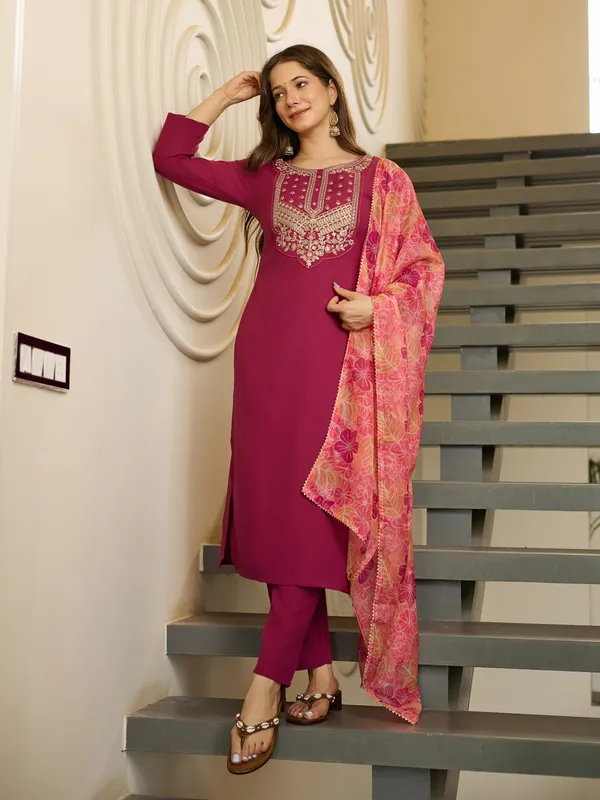 Pink_Salwar_Suit_Set_with_Floral_Dupatta
