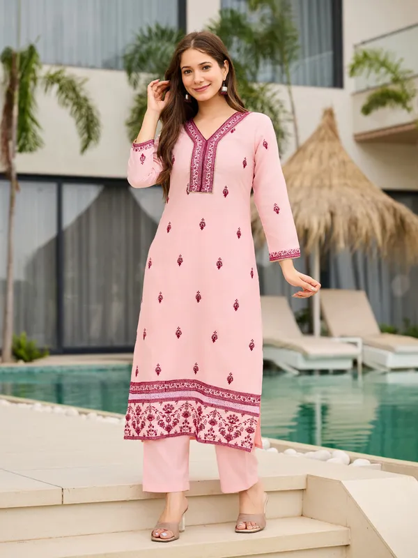 Peach_Kurta_Set_With_Dupatta__3_Piece