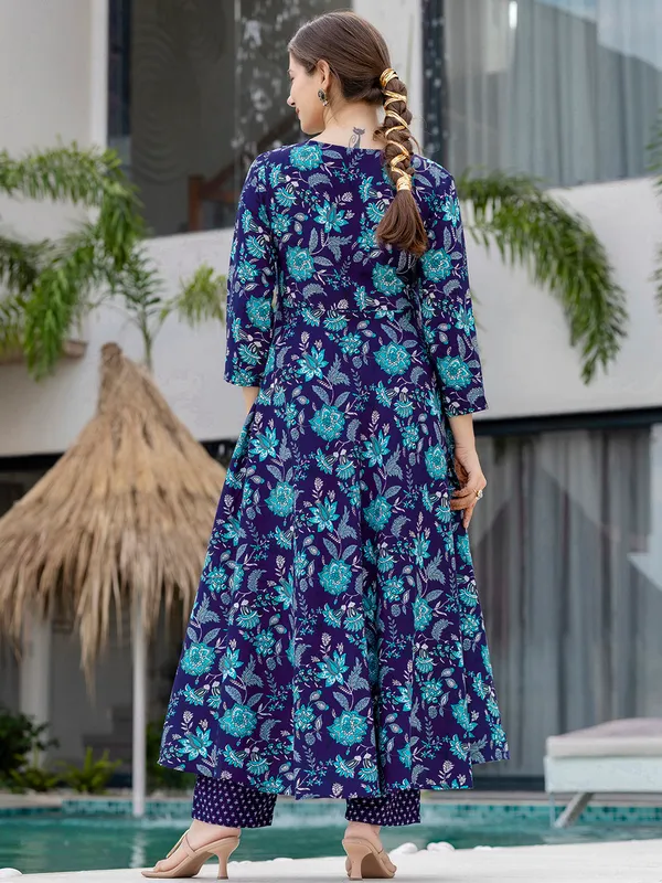 Blue_Floral_Printed_Kurta_Set_with_Dupatta