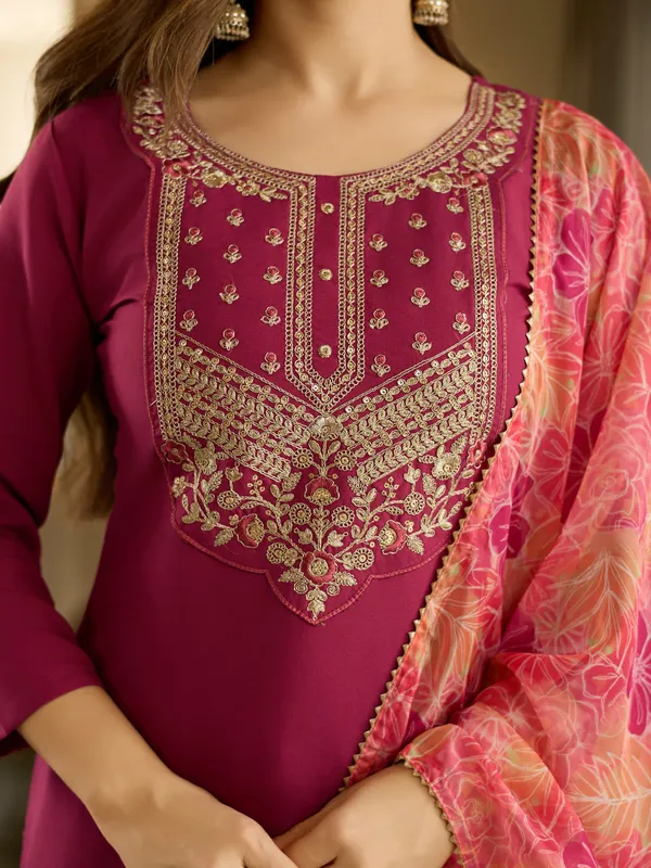 Pink_Salwar_Suit_Set_with_Floral_Dupatta